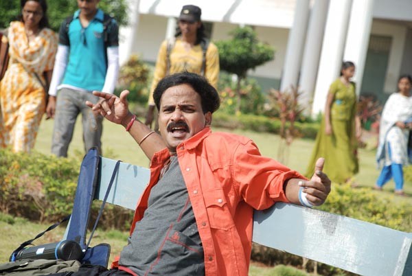 Taj Mahal Movie Sivaji,Sruthi Stills - 18 / 43 photos